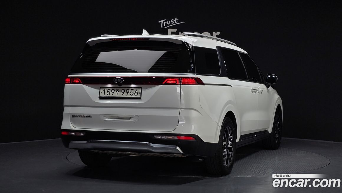 Kia Canival 2021