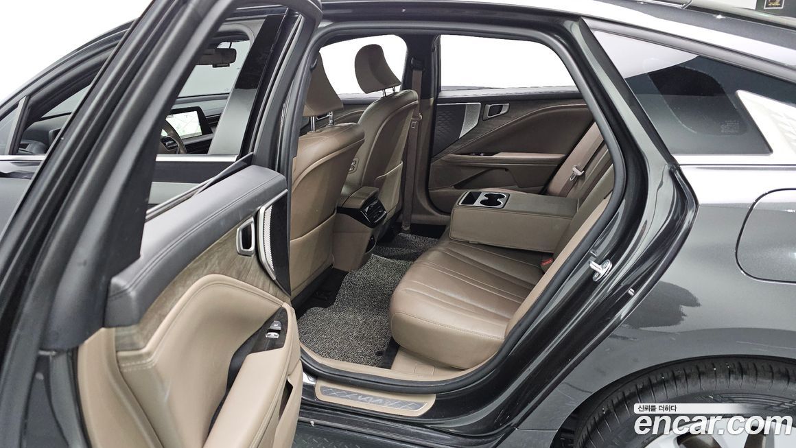 Kia K8 2023