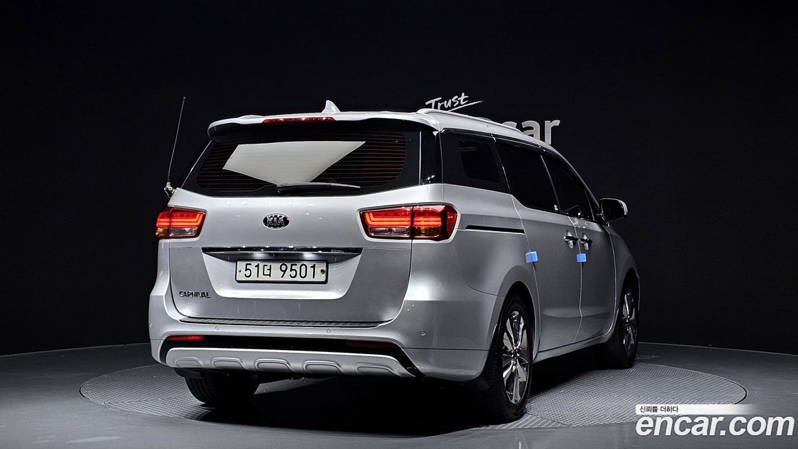 Kia Canival 2015