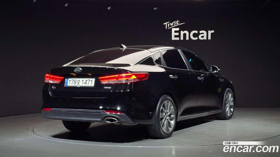 Kia K5 2017