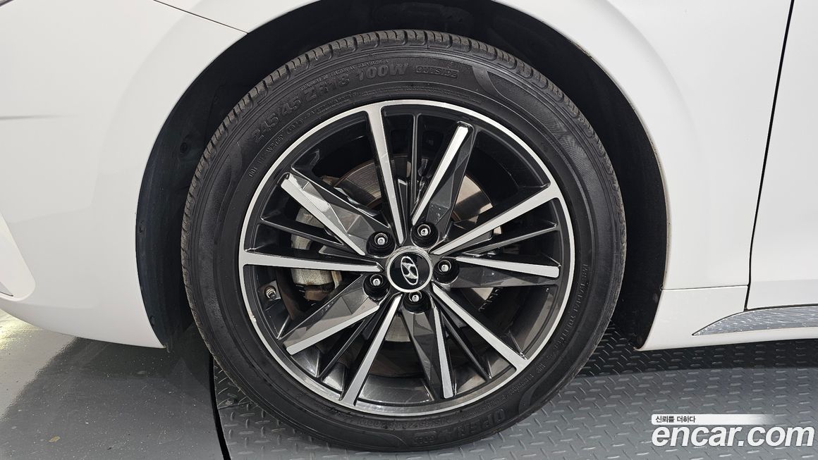 Hyundai Grandeur 2020