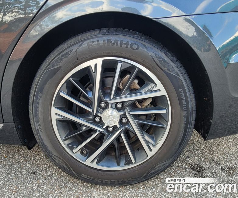 Hyundai Grandeur 2021