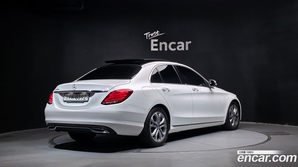 Mercedes-Benz C-Class 2016
