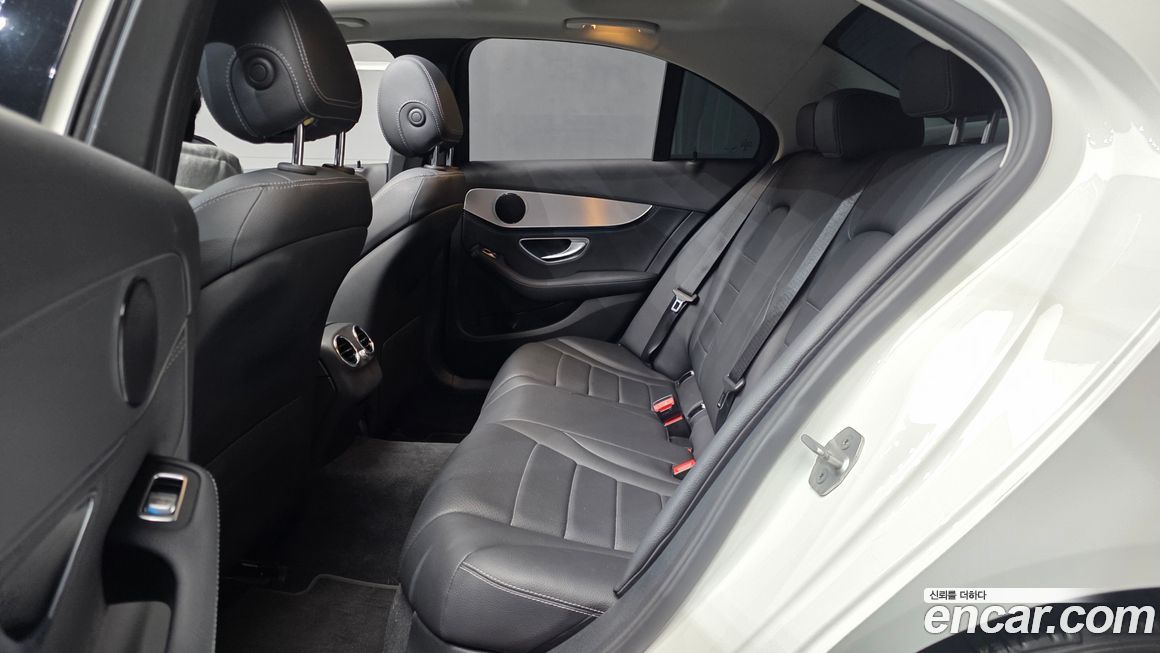 Mercedes-Benz C-Class 2016