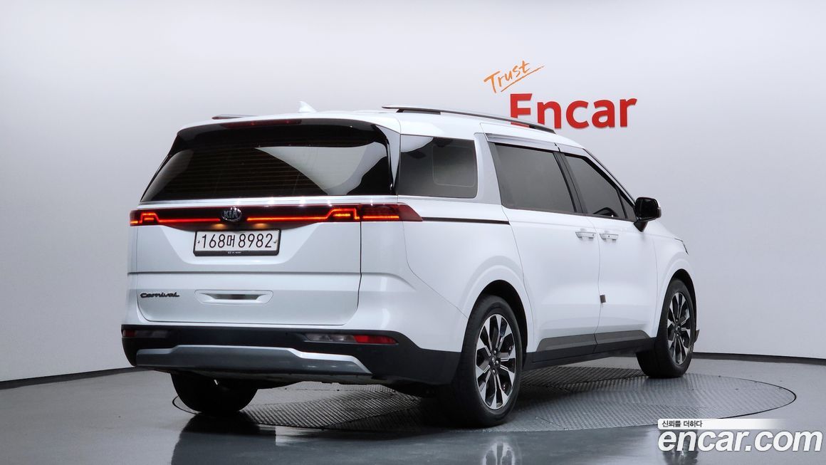 Kia Canival 2021