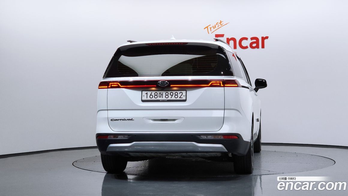 Kia Canival 2021