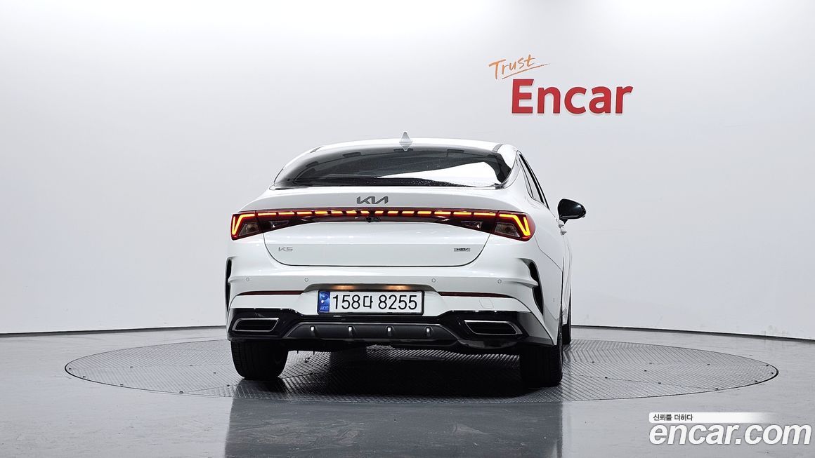 Kia K5 2023