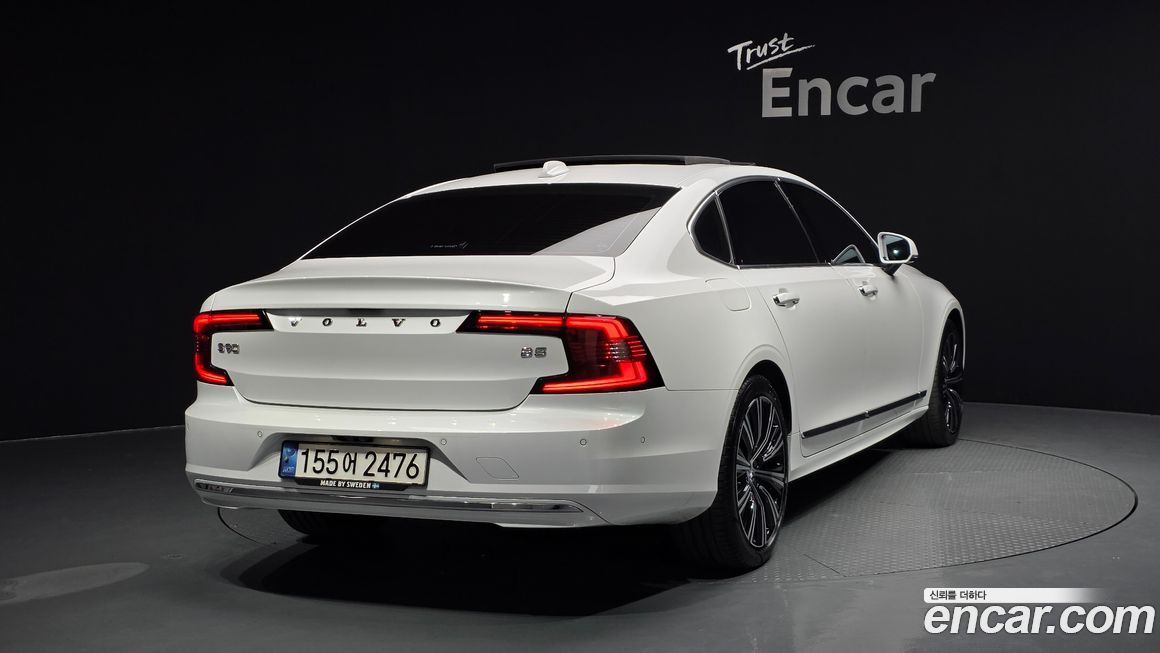 Volvo S90 2022