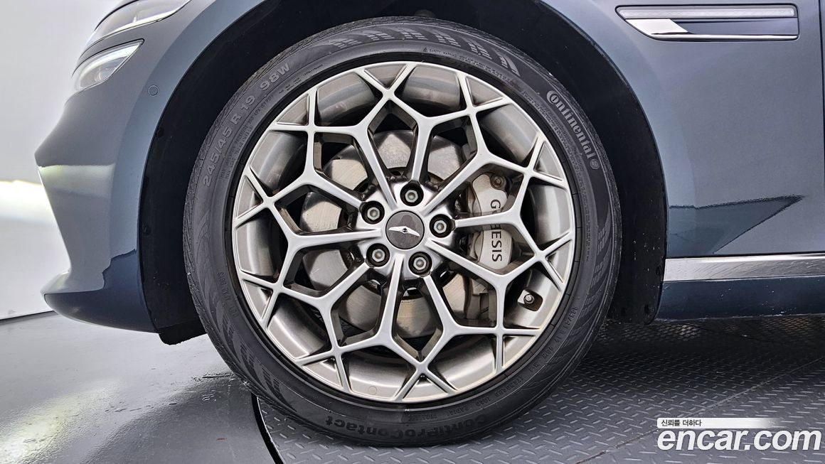 Genesis G80 2023
