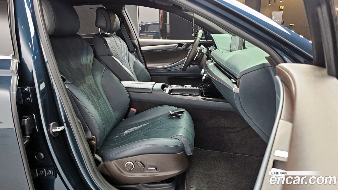 Genesis G80 2023