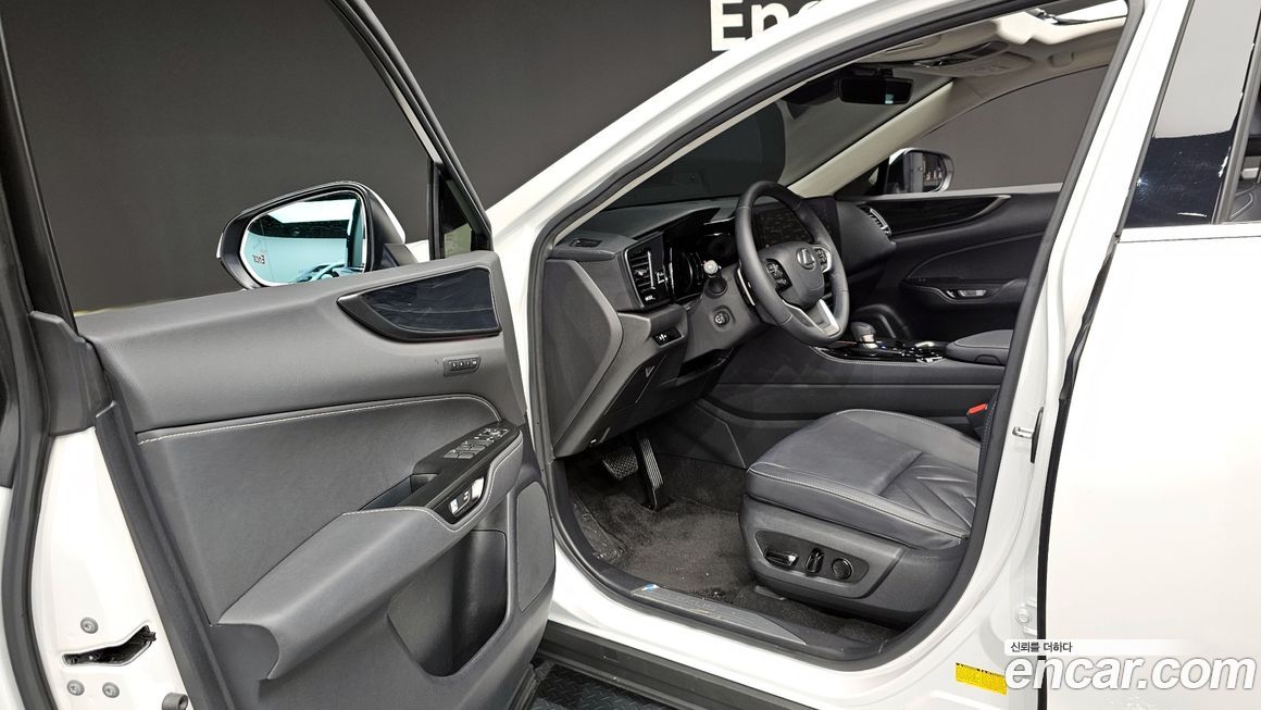 Lexus NX 2024