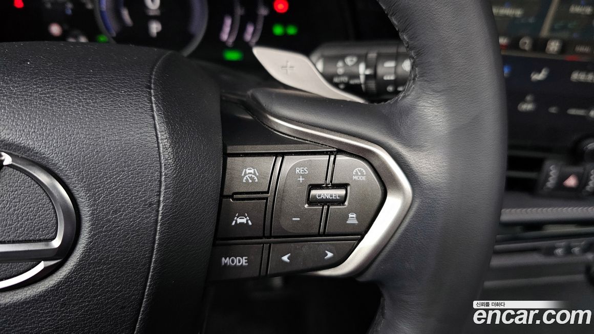 Lexus NX 2024