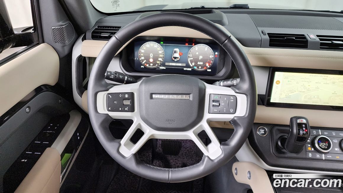 Land Rover Defender 2024