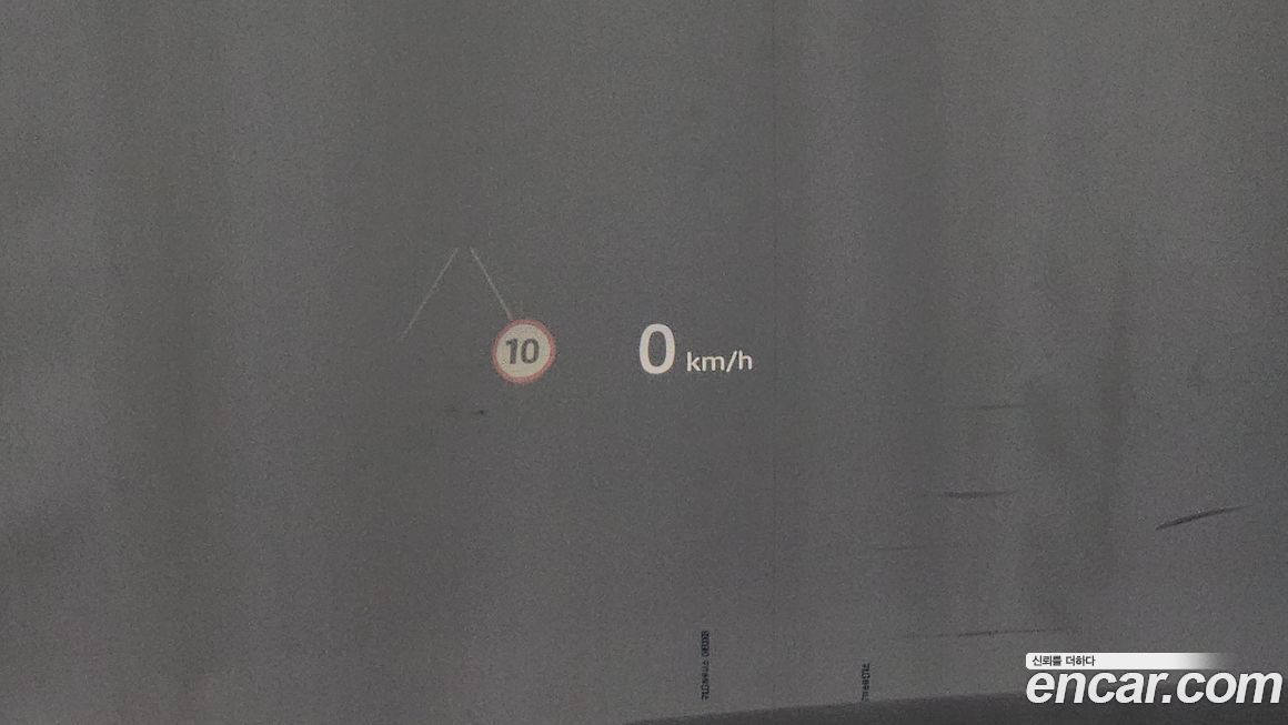 Land Rover Defender 2024