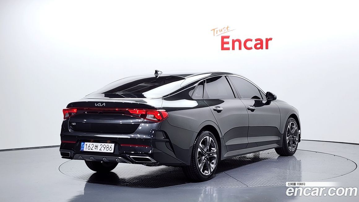 Kia K5 2023