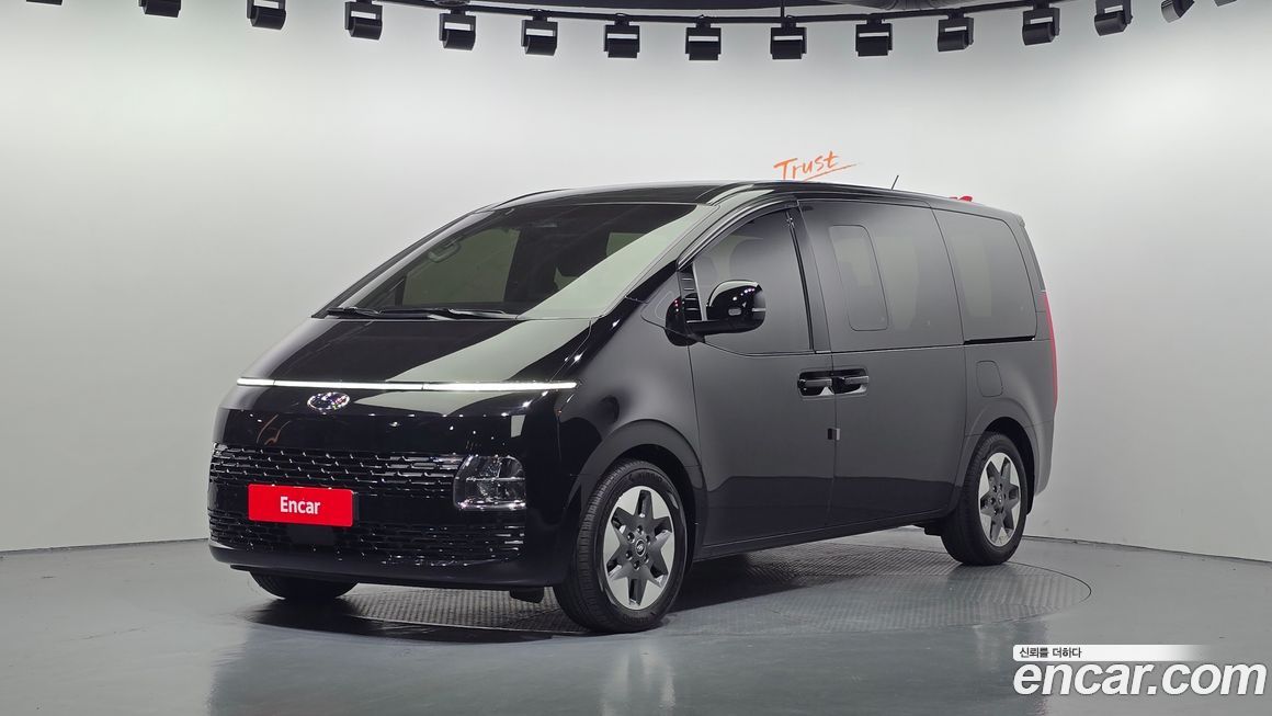 Hyundai Staria 2023