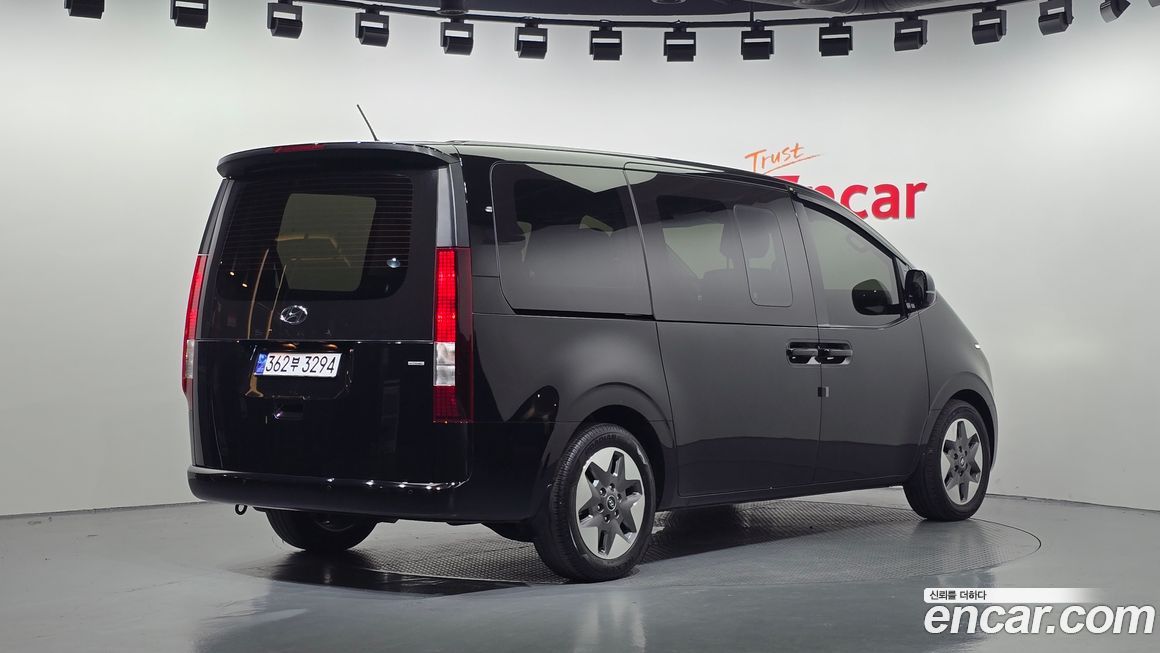 Hyundai Staria 2023