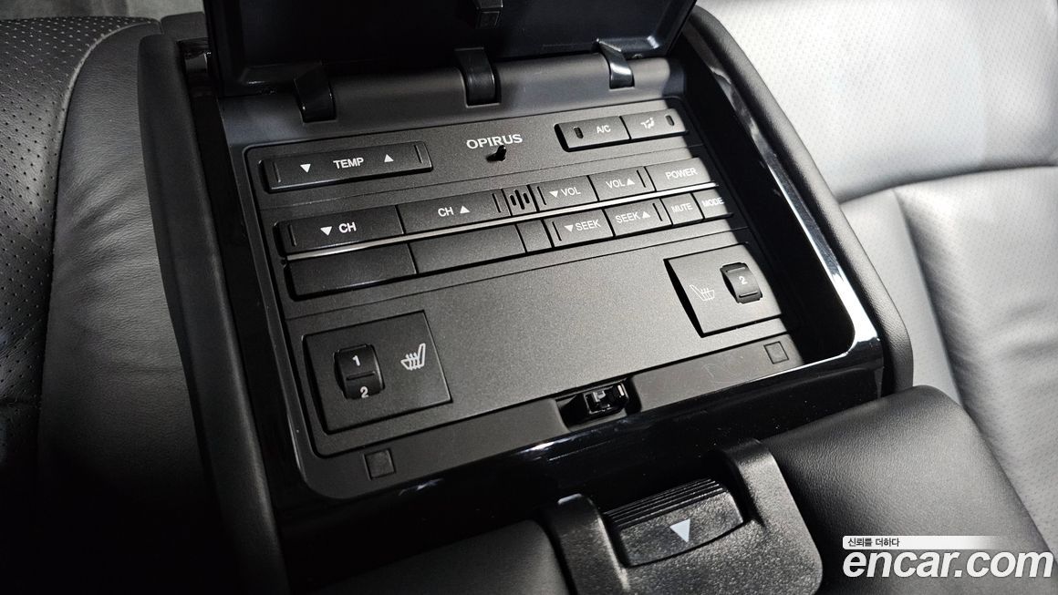 Kia OPIRUS 2008