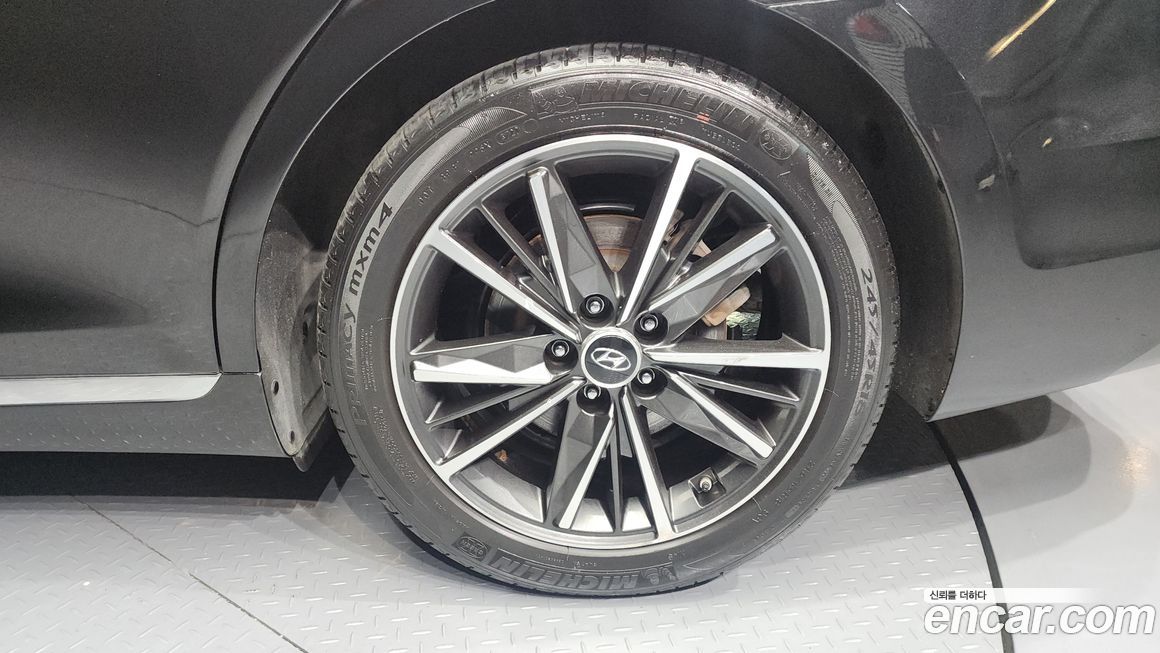 Hyundai Grandeur 2021