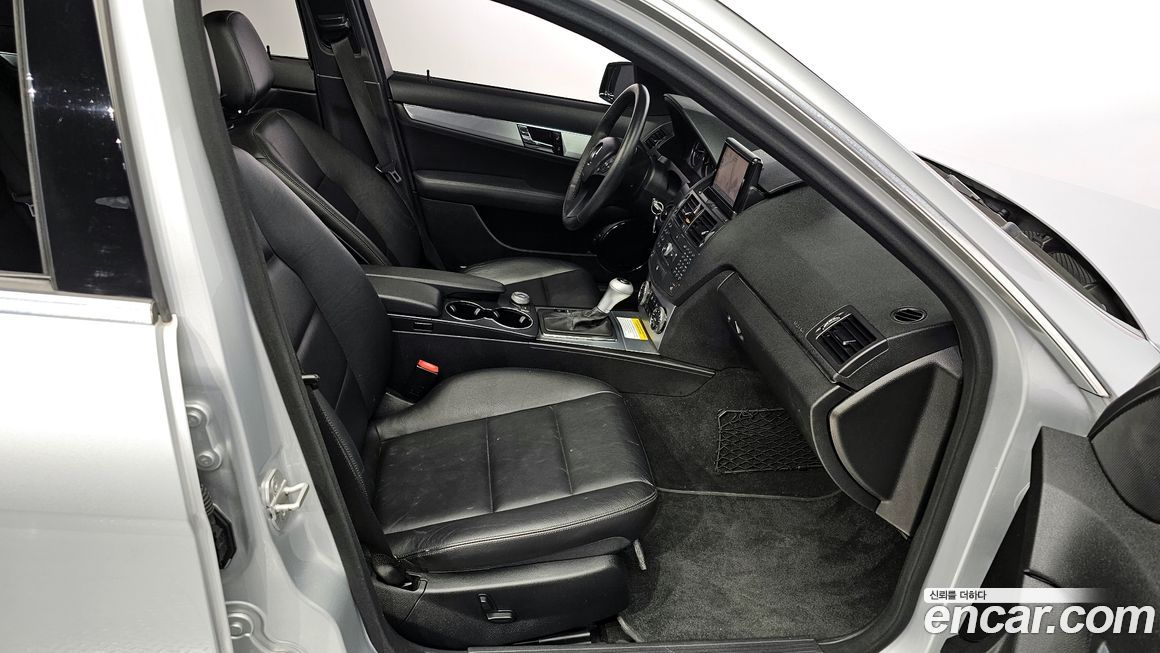 Mercedes-Benz C-Class 2008