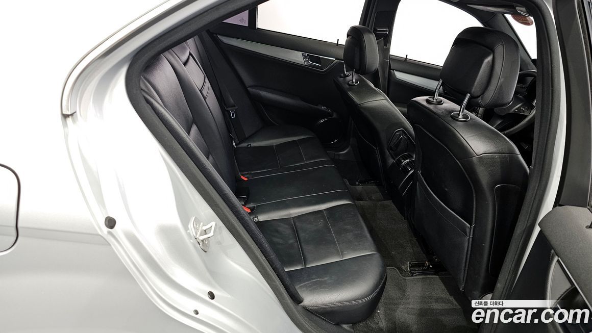 Mercedes-Benz C-Class 2008