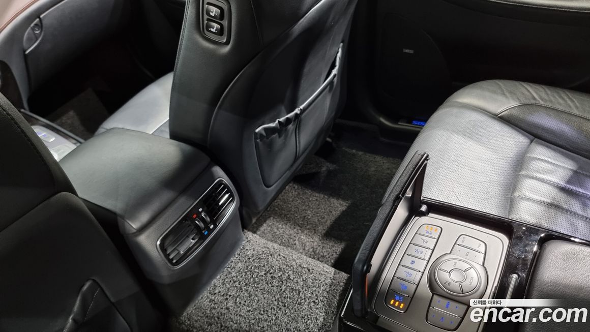 Hyundai Genesis 2014