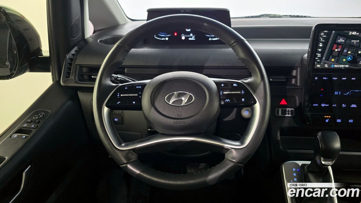 Hyundai Staria 2023