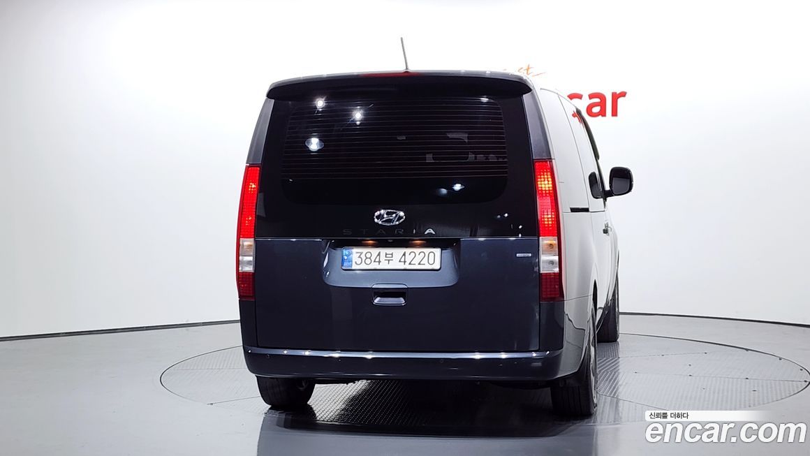 Hyundai Staria 2023