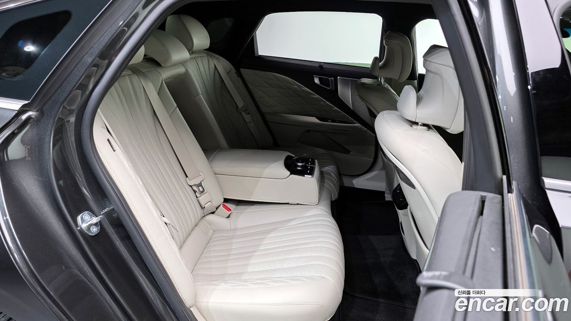 Kia K8 2023