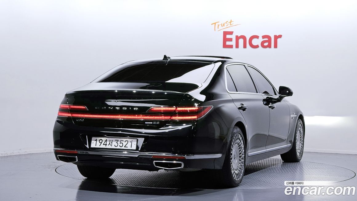 Genesis G90 2021