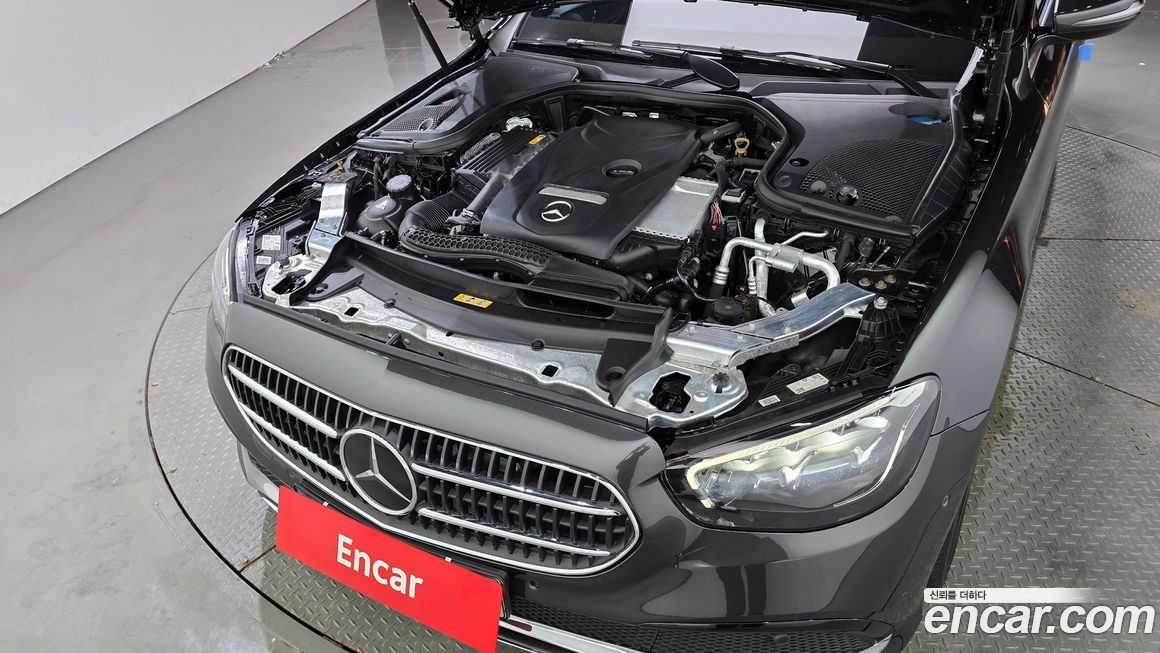 Mercedes-Benz E-Class 2021