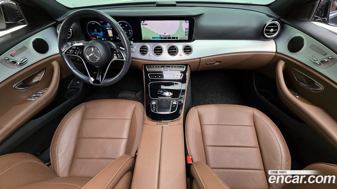 Mercedes-Benz E-Class 2021