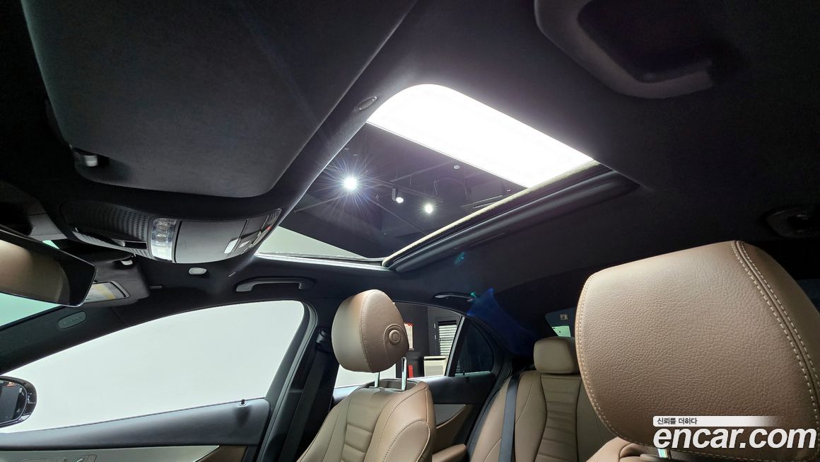 Mercedes-Benz E-Class 2021