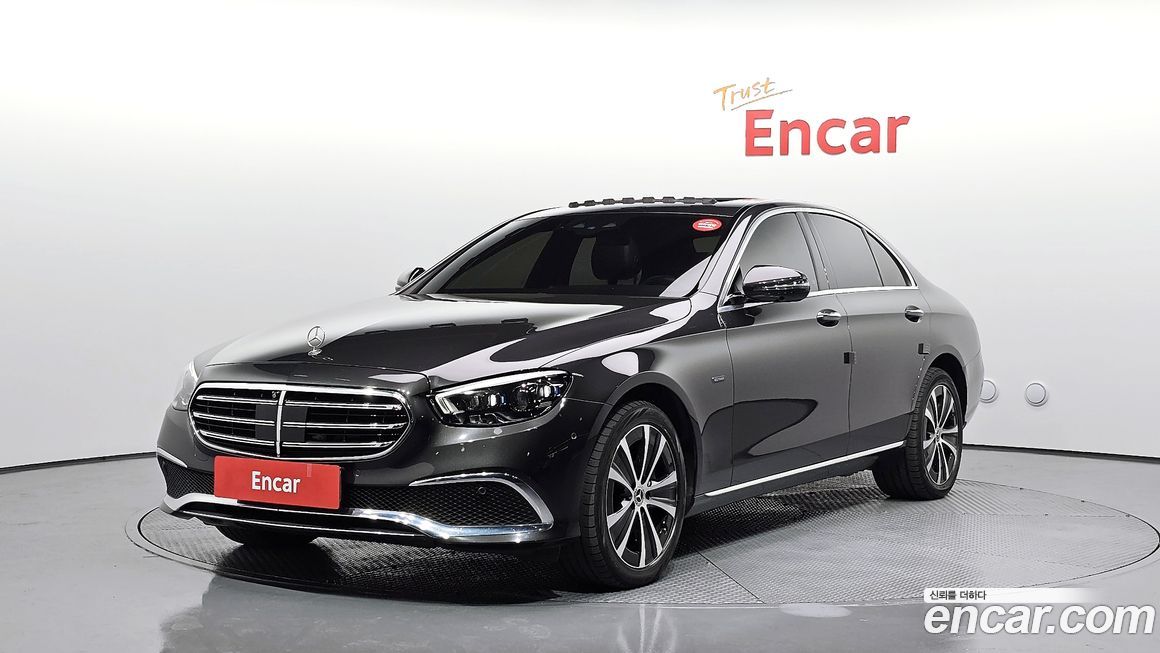 Mercedes-Benz E-Class 2021