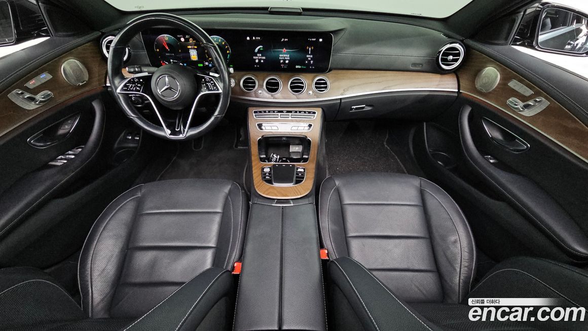 Mercedes-Benz E-Class 2021