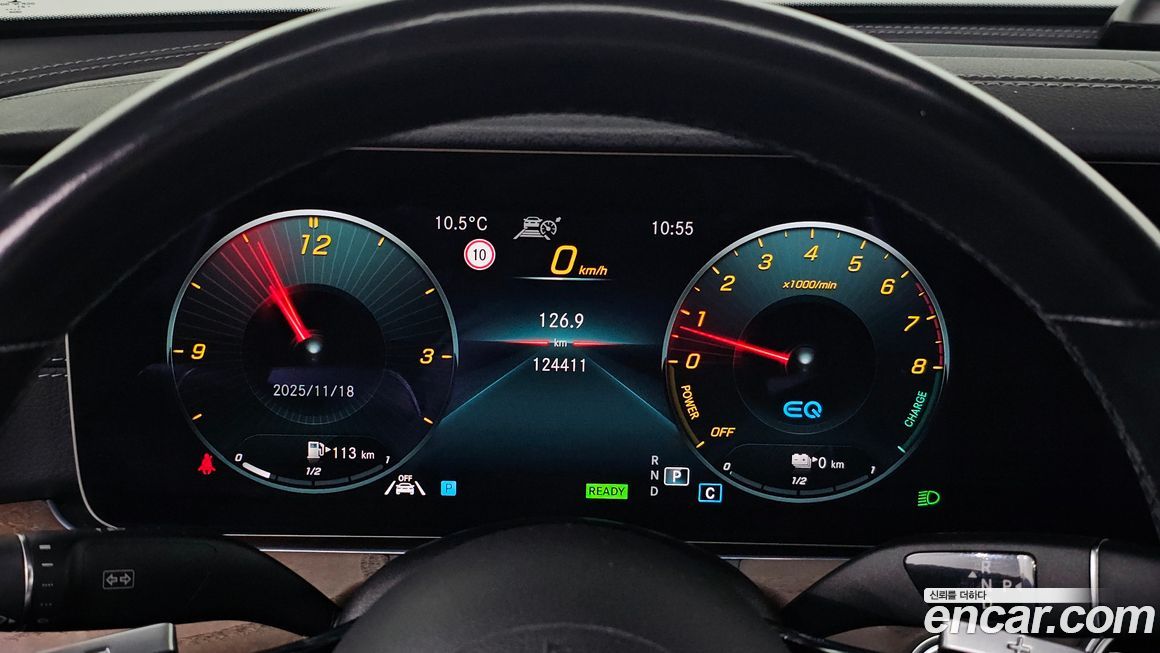 Mercedes-Benz E-Class 2021