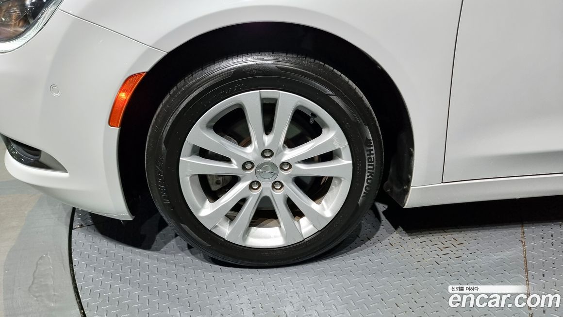 Chrysler 200 2015