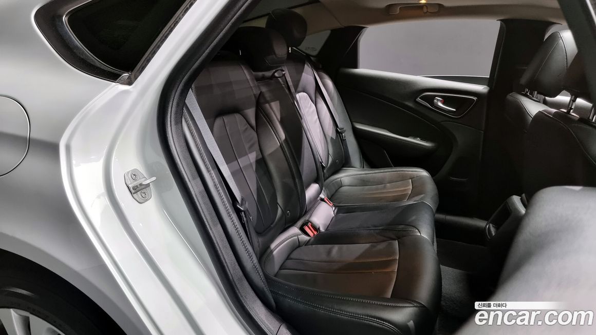 Chrysler 200 2015