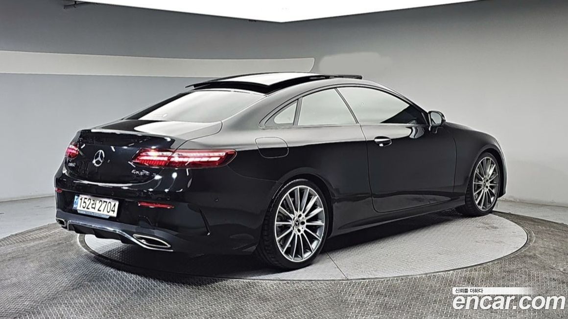 Mercedes-Benz E-Class 2021