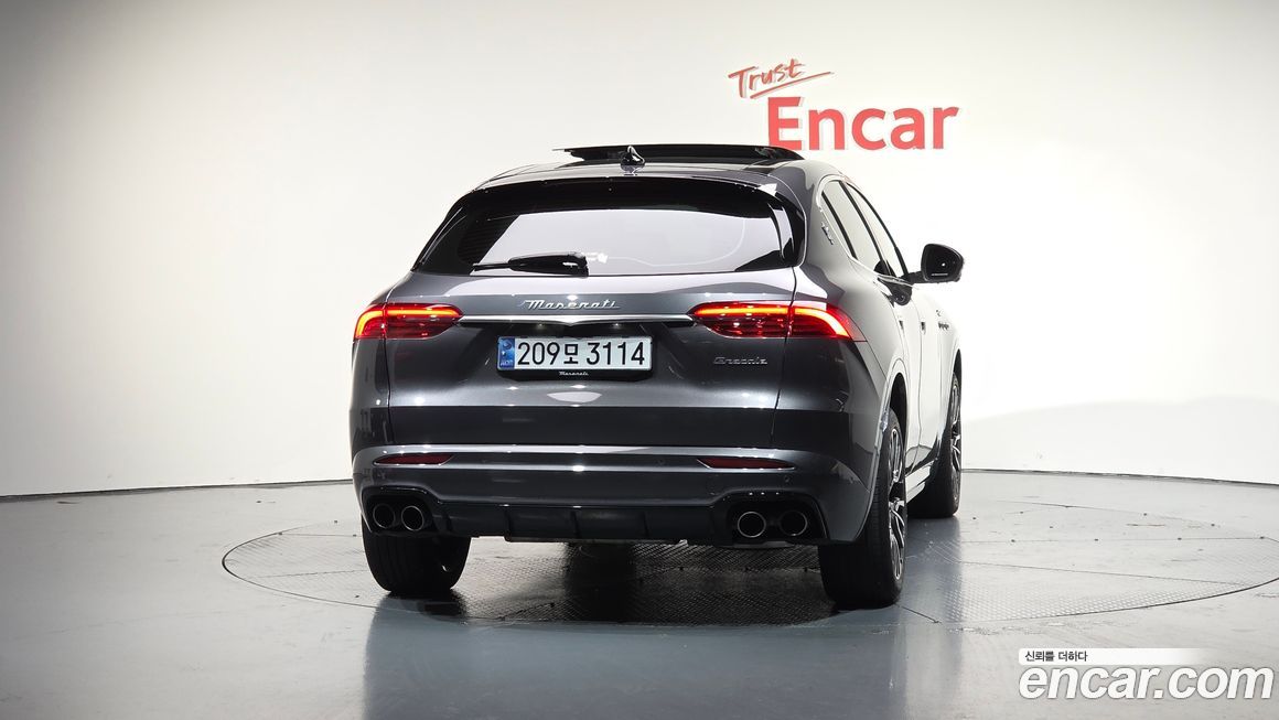 Maserati Grecale 2023