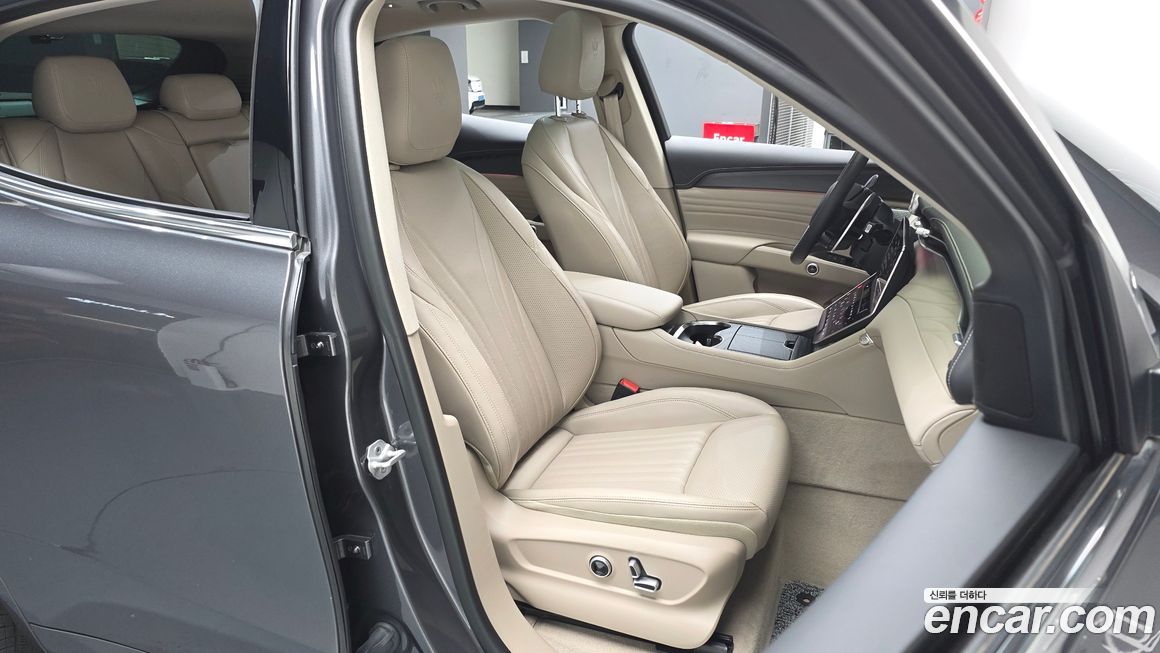 Maserati Grecale 2023