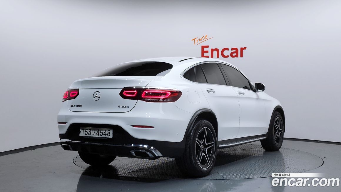 Mercedes-Benz GLC-Class 2023