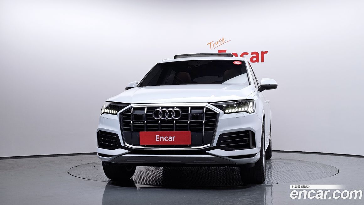 Audi Q7 2021