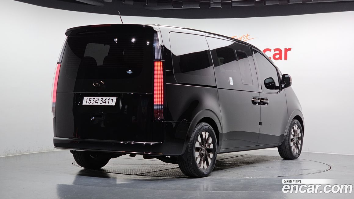 Hyundai Staria 2022