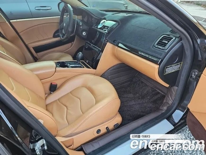 Maserati Quattroporte 2013