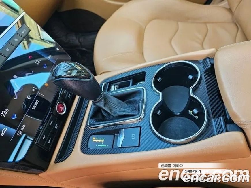 Maserati Quattroporte 2013