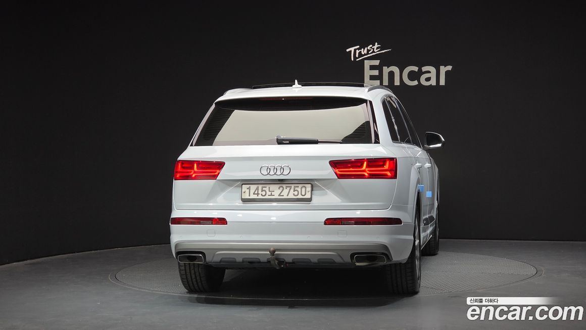 Audi Q7 2016
