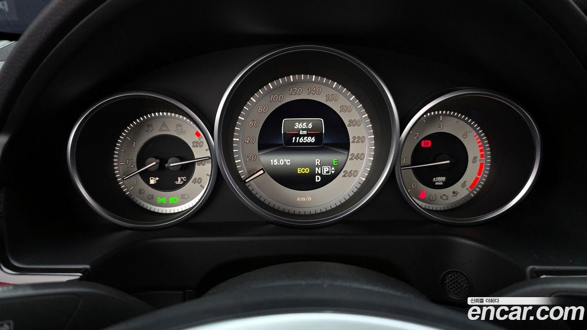 Mercedes-Benz E-Class 2015