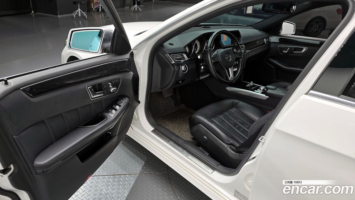 Mercedes-Benz E-Class 2015