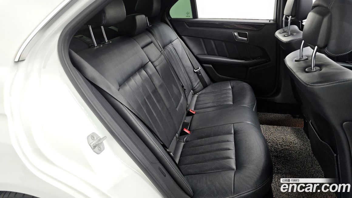 Mercedes-Benz E-Class 2015